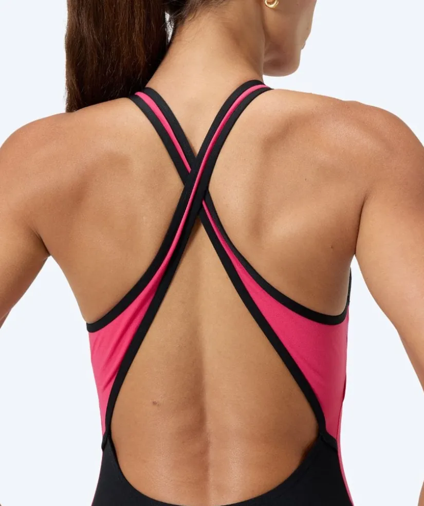 Online Speedo badedragt til damer - Splice Cross Back - Sort/lyserød