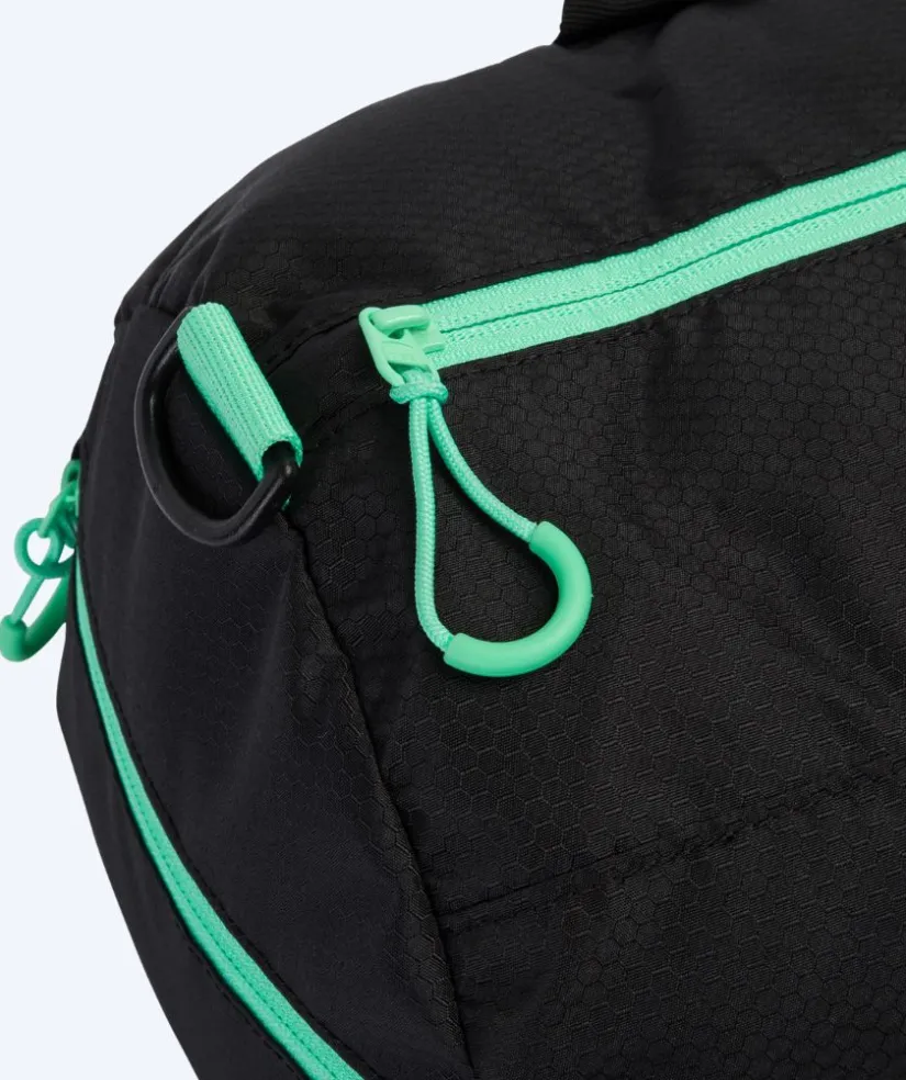 Best Speedo vandafvisende duffle taske - Sort/grøn