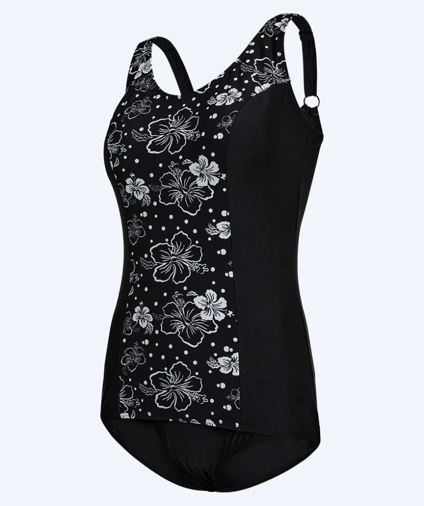 Discount Watery badedragt plus size til damer m. blomster - Vale - Sort/hvid