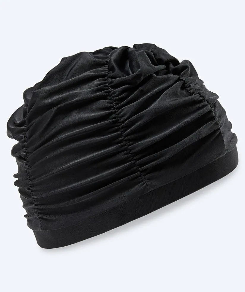 Sale Watery badehætte med draperinger - Maxwell - Sort