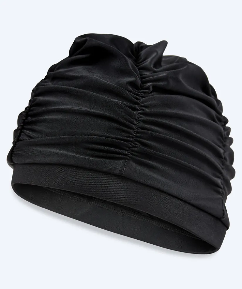 Sale Watery badehætte med draperinger - Maxwell - Sort