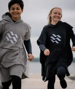 Outlet Watery badeponcho til junior (6-15) - Bomuld - Sort