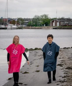 Outlet Watery badeponcho til junior (6-15) - Bomuld - Sort