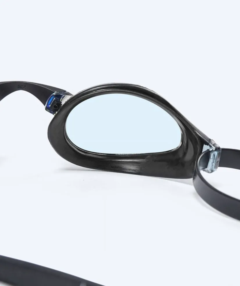 Outlet Watery Elite svømmebriller - Poseidon Mirror - Sort/blå
