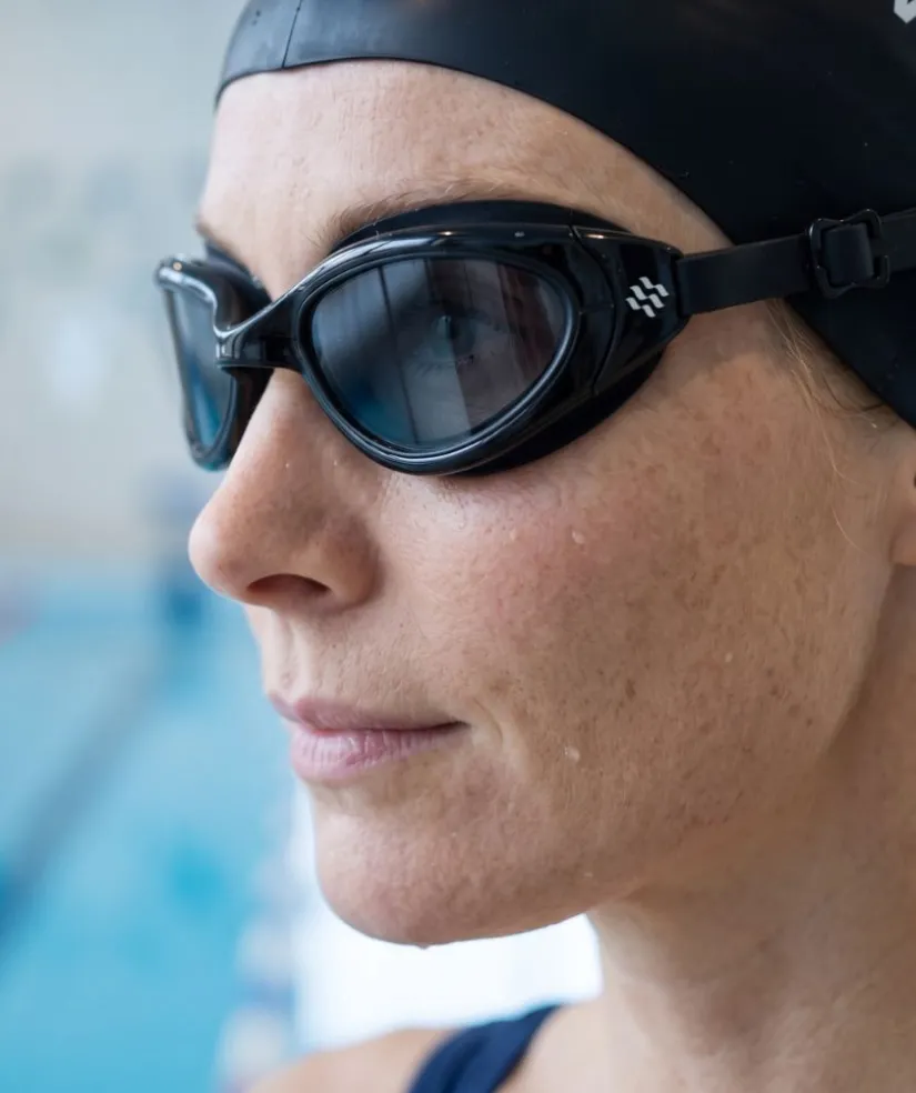 Discount Watery motions svømmebriller - Wade Active - Sort (Smoke linse)