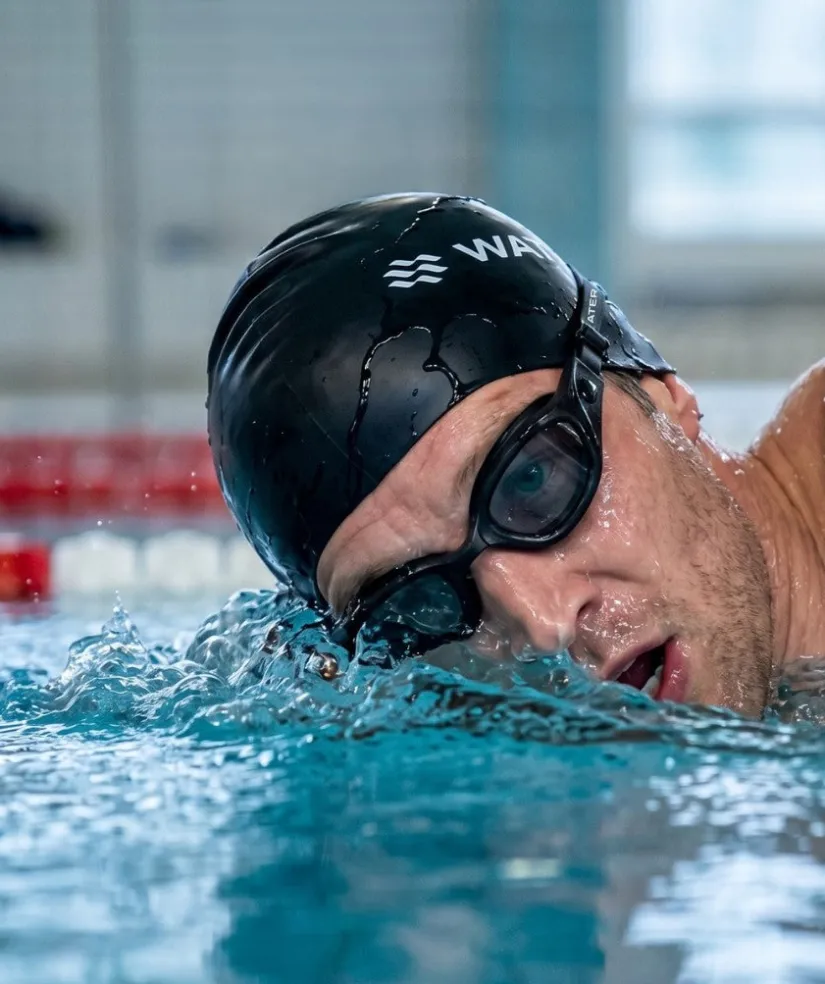Online Watery motions svømmebriller - Clyde Active - Sort (Smoke linse)