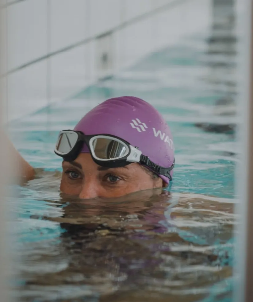 New Watery motions svømmebriller - Raven Active - Sort/blå 1.0