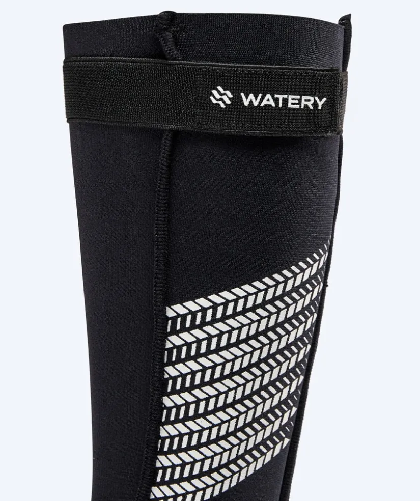 Best Watery neoprensæt - Calder Pro (2,5 - 4mm) - Sort