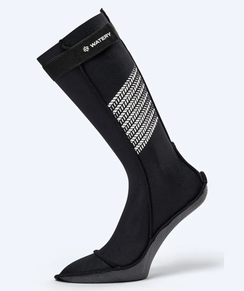 Best Watery neoprensæt - Calder Pro (2,5 - 4mm) - Sort