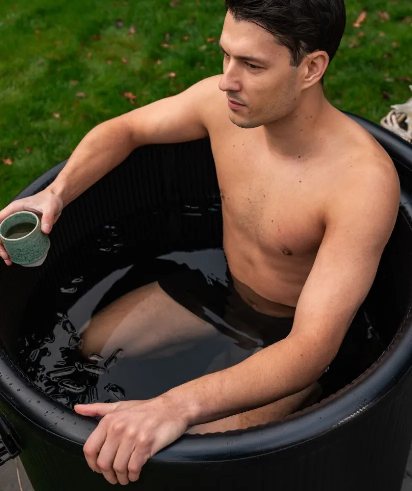 Hot Watery oppustelig isbad - Deluxe - Sort